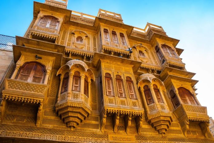 Hikezy-The-beautiful-Patwon-ki-Haveli-palace-made-of-golden-limestone-in-Jaisalmer-Rajasthan-India